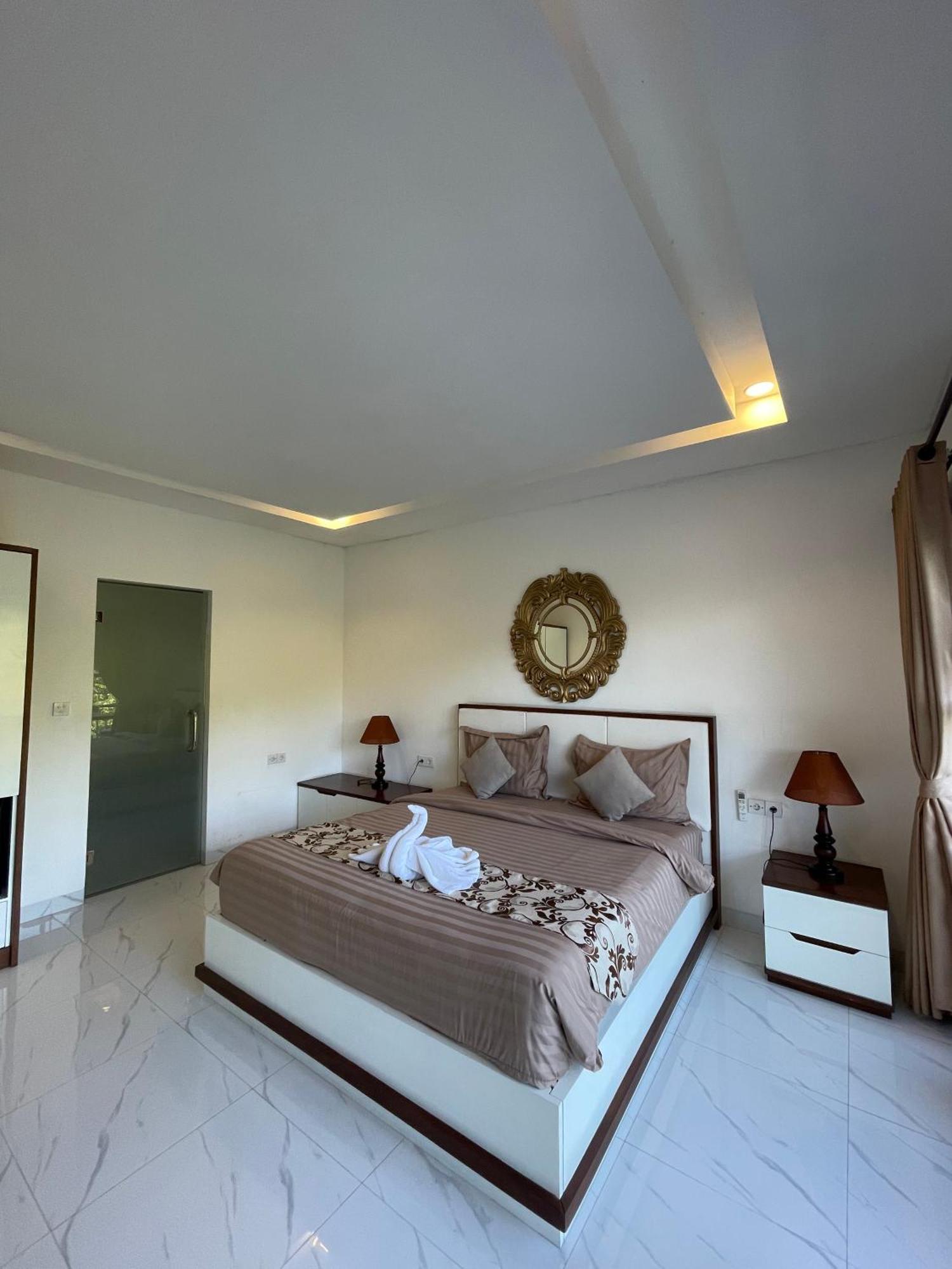 ウブド Royal Maharani Payogan Bed & Breakfast エクステリア 写真