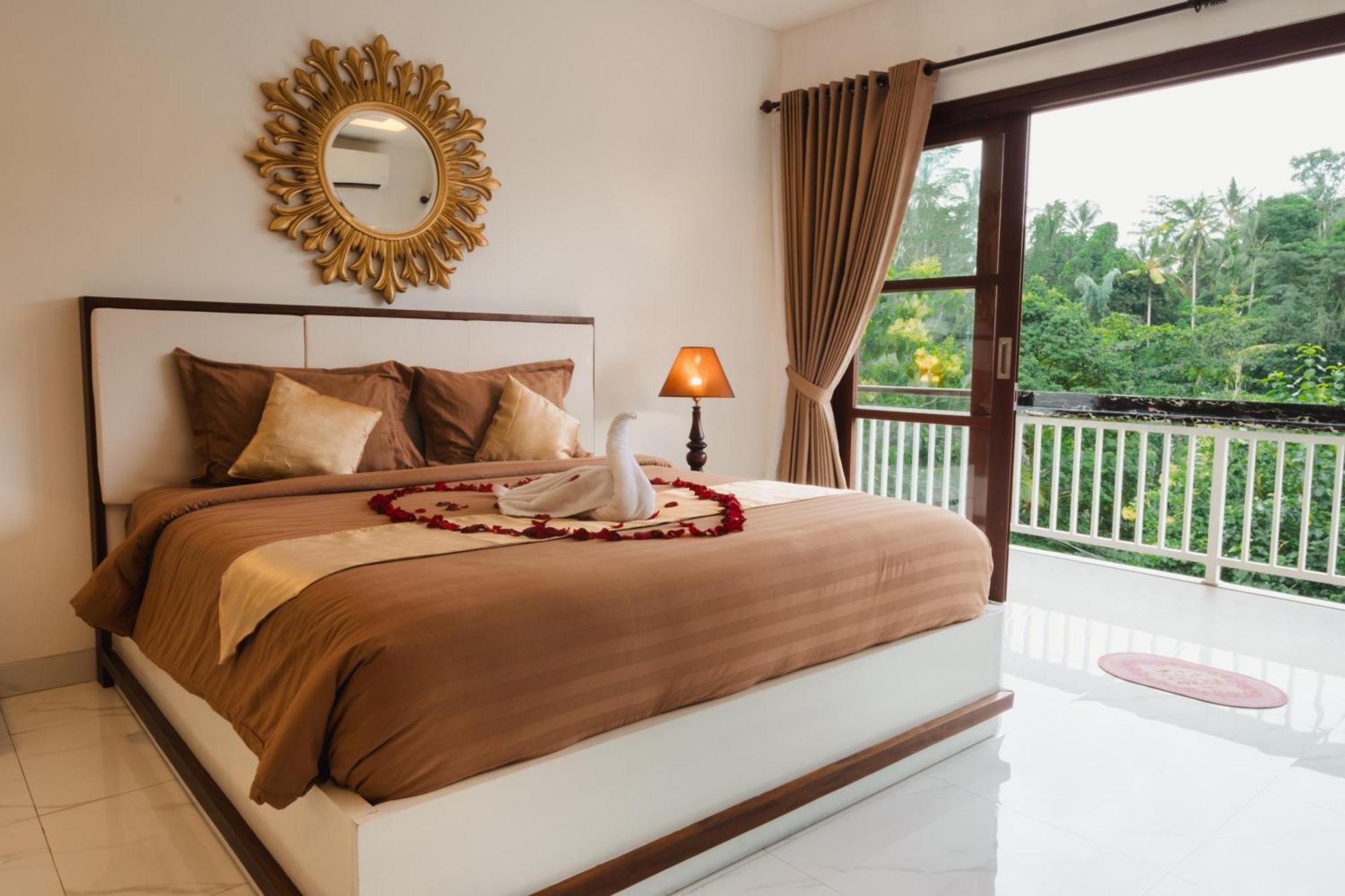 ウブド Royal Maharani Payogan Bed & Breakfast エクステリア 写真